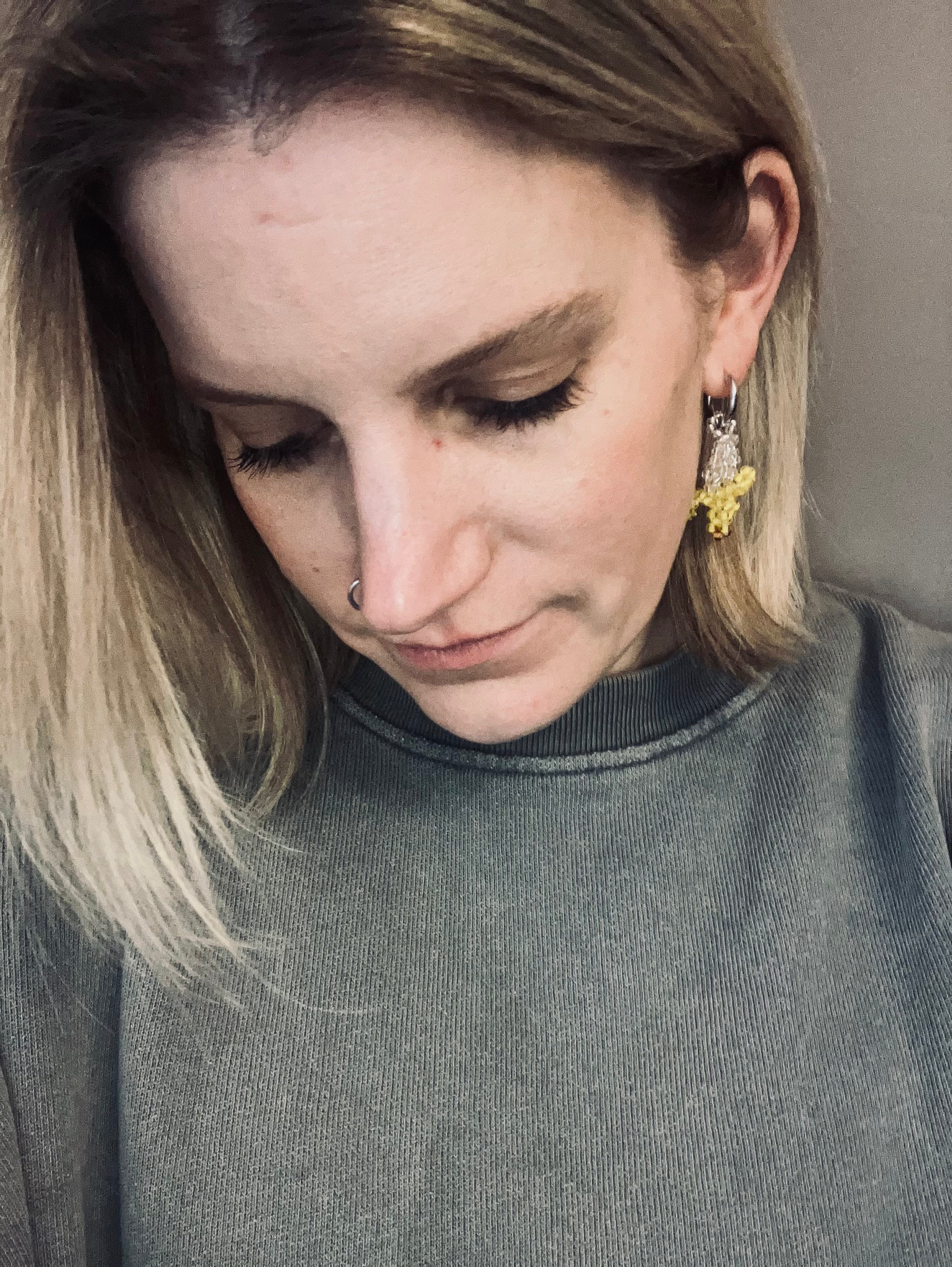 Handbeaded banana earring