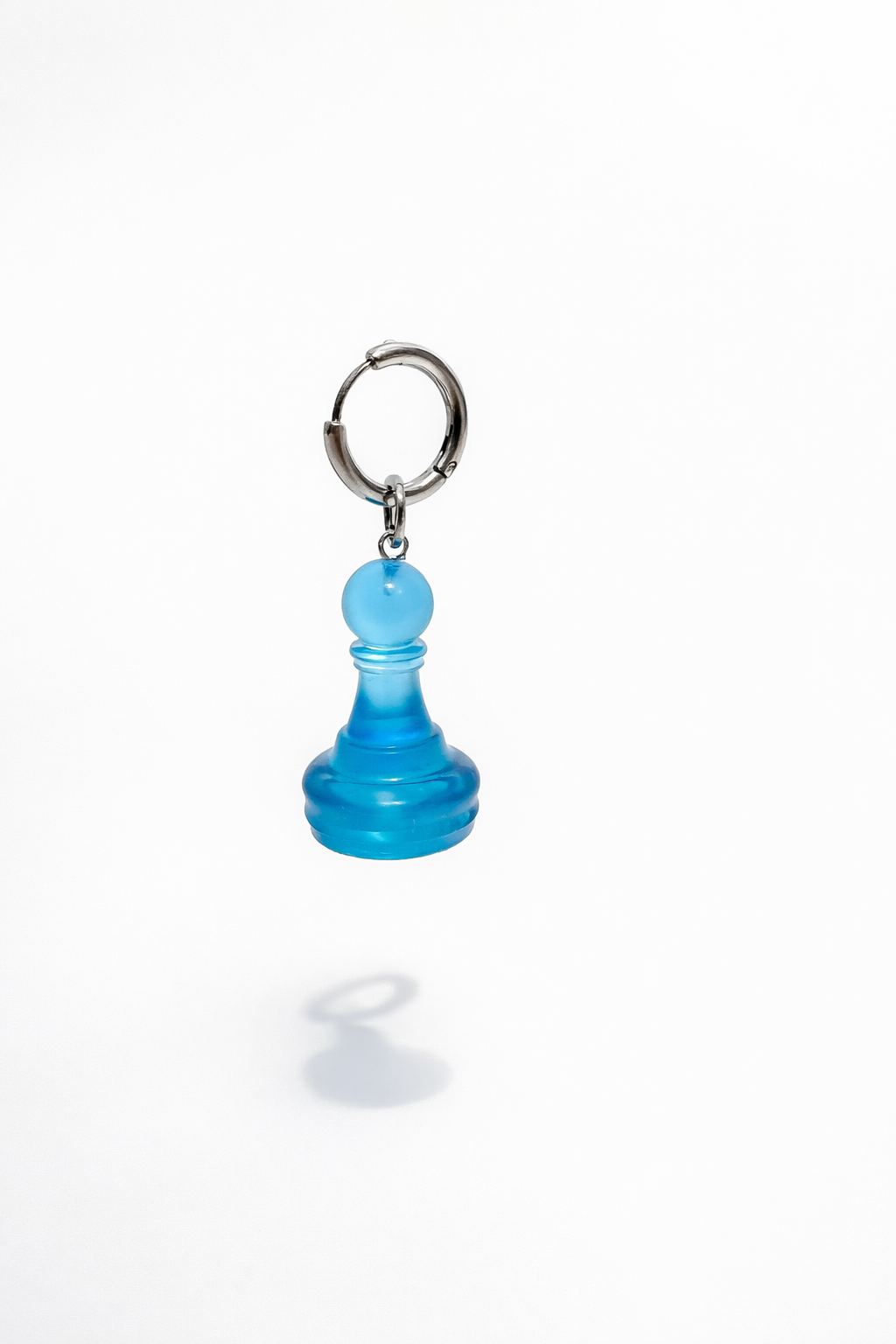 chess pion earring