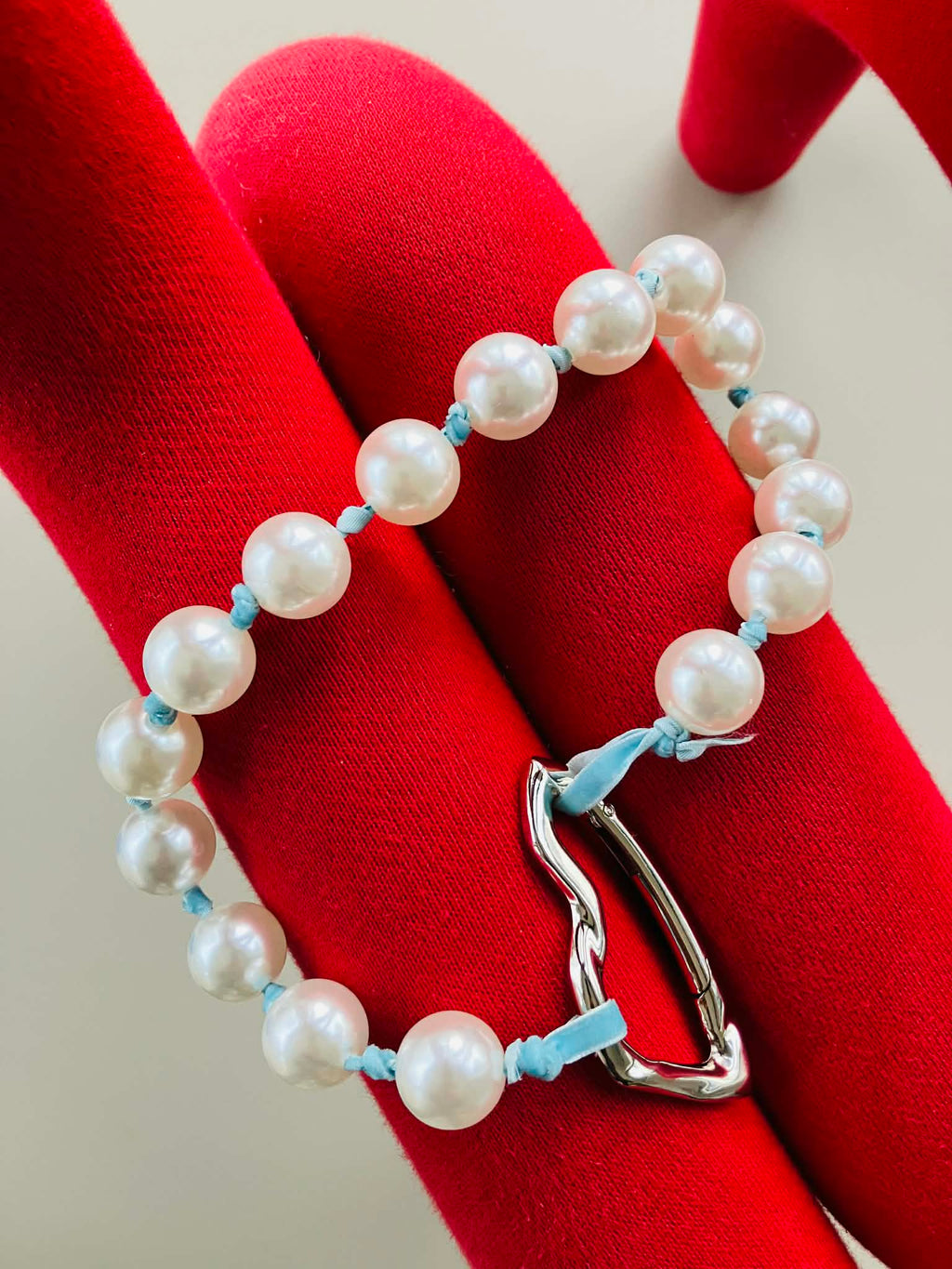 Mrs. Bombastic necklace